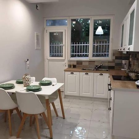 Eytyhias Yard Apartments In Poros Poros Town Exterior foto