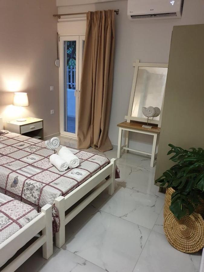 Eytyhias Yard Apartments In Poros Poros Town Exterior foto
