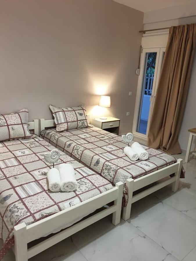 Eytyhias Yard Apartments In Poros Poros Town Exterior foto